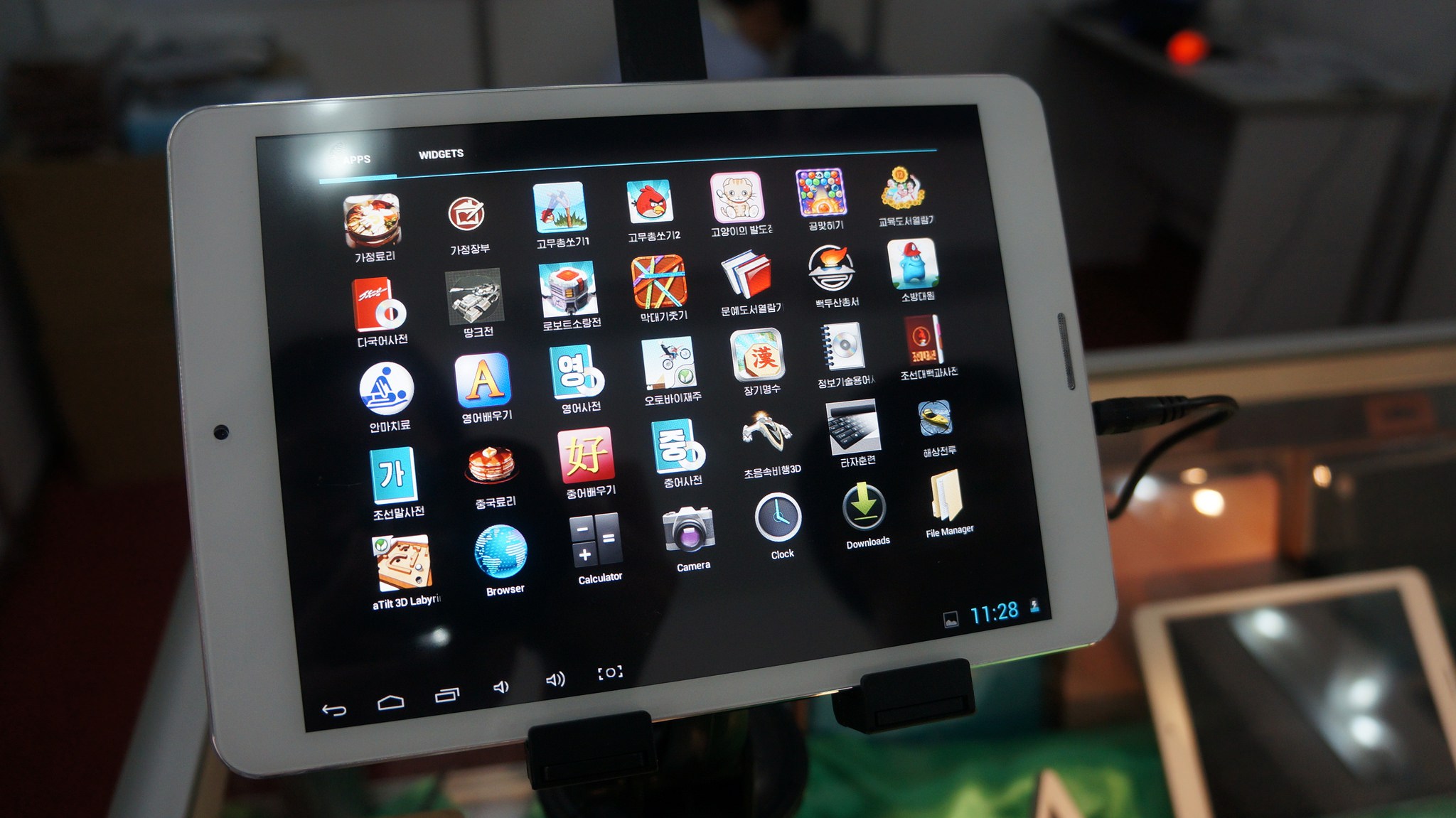 韓国政府機関名で大量の不審メール…北が攻撃か 2016年01月15日 15時32分