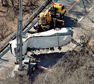 軽井沢バス転落 「スキー王国再興」関係者に衝撃 長野知事「安全な環境づくりに努力」