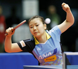 愛、まさかの８歳年下伏兵に大逆転負け「夢だったらいいな」／卓球