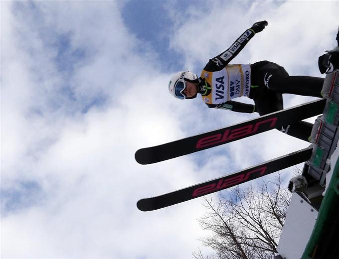高梨圧勝、今季３勝目 Ｗ杯ジャンプ女子第４戦