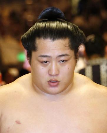 遠藤が３度目の休場、十両転落濃厚 安美錦は再出場へ