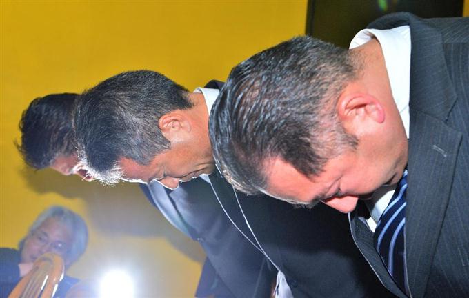 社長が遅刻、点呼怠る 軽井沢バス事故の運行会社が謝罪