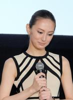 北川景子、舞台あいさつでの祝福に感涙