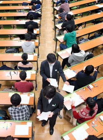 スマホ使用などの不正７件…センター試験終了 2016年01月18日 00時28分