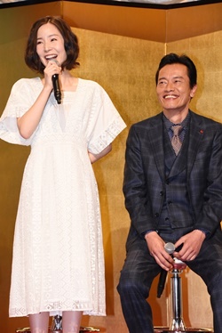 蓮佛美沙子、遠藤憲一に"かわいい"連発「捨てられた子犬みたいな顔してる」