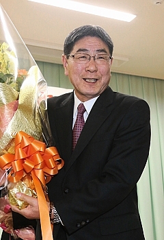 駒ケ根市長 杉本氏3選 20年ぶり2期連続無投票