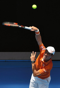 勝因はサーブ、強化実る 錦織、理想の展開で初戦突破