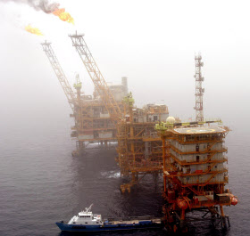 [FT]イラン、国際石油市場に猛然と復帰