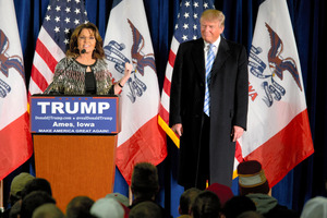 ペイリン氏がトランプ氏支持表明 米大統領選