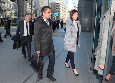 大手・中堅に分かれ受注調整 震災復旧談合で舗装各社捜索