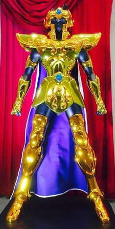 「聖闘士星矢30周年展」で等身大の黄金聖闘士12人が集結