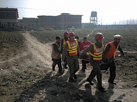 武装勢力が大学襲撃＝パキスタン