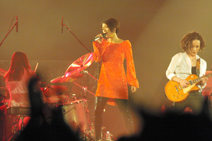 宇多田ヒカル、活動再開！ママになって“奇跡の歌声”に磨き