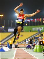 【陸上】義足選手が五輪覇者に挑戦 走り幅跳び、リオ五輪狙う