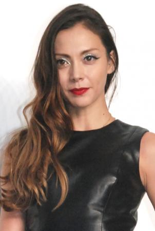 土屋アンナさんが離婚 ブログでコメント