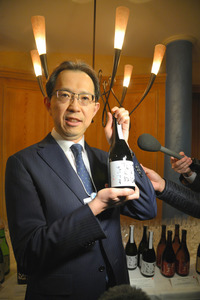 「世界一になる酒」福島知事、地元産アピール ダボス