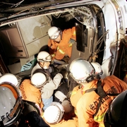 アニコムＨＤが３日反発、ソフトバンクと提携しペット保険発売