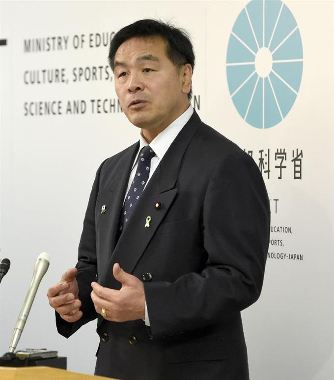 東京書籍会長「深くおわび」 教科書謝礼問題