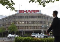 シャープ再建へ支援６５００億円、革新機構と主力銀行