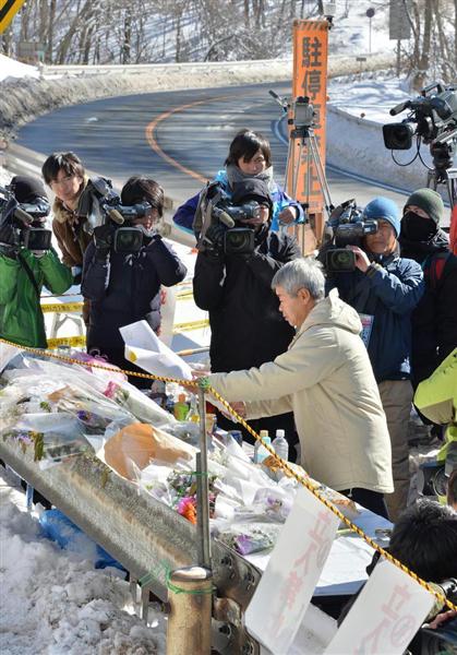 【軽井沢スキーバス転落】「シートベルト着用１人」 一時１００キロ前後で走行か