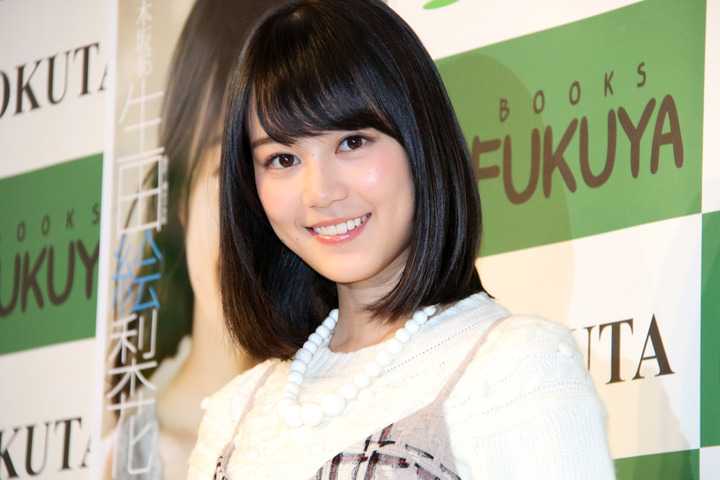 生田絵梨花、水着初挑戦「撮影前日の食事は葉っぱ３枚で我慢」