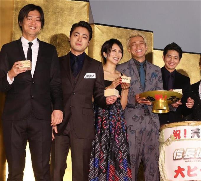 小栗旬「これヤバイ」 信長協奏曲舞台挨拶