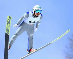 ＨＴＢ杯 ノルディック・ジャンプ 葛西２位 伊東逆転Ｖ