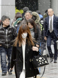 【猛烈寒波】西日本大雪 ２５日にかけ近畿６０センチ、中国７０センチの予想も