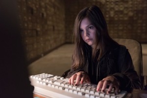 ゴリラと恋に落ちるカトリーヌ・ドヌーヴ！笑撃コメディー公開決定