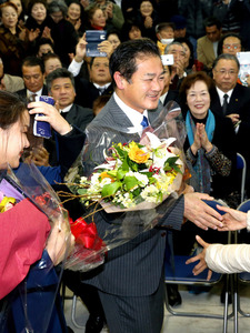 辺野古移設工事を本格化へ 首相「大きな勝利」