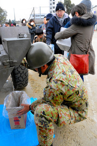九州の寒波、生活を直撃 福岡・大牟田は市内全域で断水