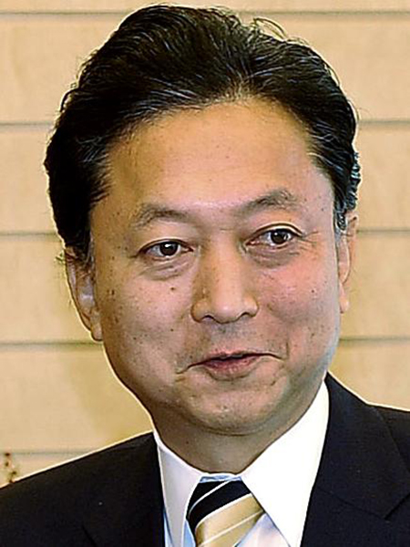 鳩山元首相の車囲み進行妨害 容疑の右翼団体会長ら逮捕