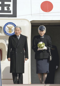 天皇、皇后両陛下がフィリピンに到着 2016年01月26日 16時00分