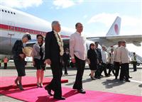 【両陛下ご訪比】両陛下、フィリピンにご到着 戦没者に心寄せ