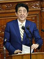 甘利氏は調査、説明を＝安倍首相「任命する責任ある」−衆院代表質問