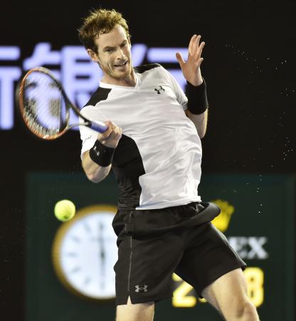 マリー、ラオニッチが4強入り 全豪テニス