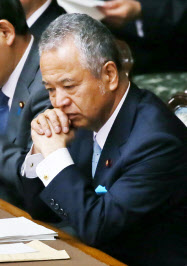 甘利氏、午後５時から記者会見 金銭授受疑惑めぐり説明