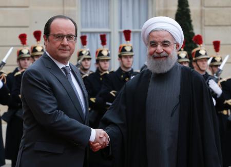 仏イラン、経済協定に署名 首脳会談で中東情勢協議