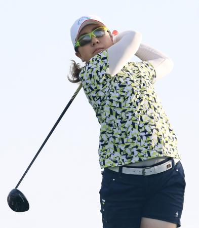 ピュアシルク・バハマ・クラシック 宮里美、野村、初日首位