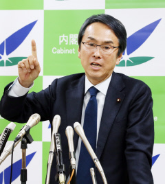 甘利氏後任、成長か財政規律か 政権構造に変化も