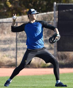 日本ハム・大谷は遠投などで調整