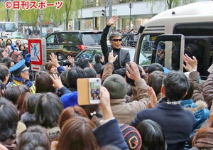 「あぶ刑事」10万人動員！