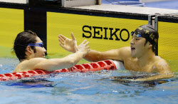 萩野、200個人メドレーも優勝 競泳の東京都選手権