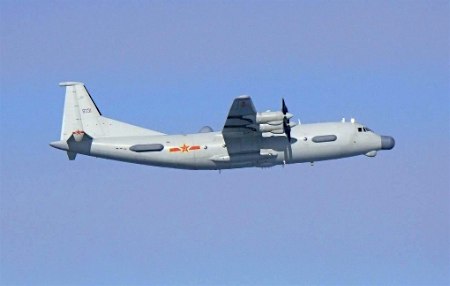 中国軍2機が往復飛行 領空侵犯なし