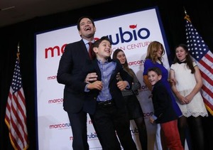 指名争い初戦、民主はクリントン氏が接戦制す 2016年02月02日 20時23分