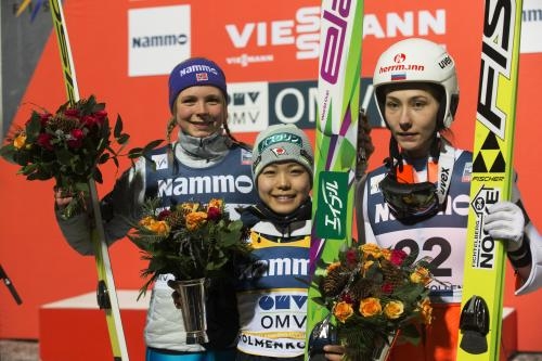 高梨沙羅が自身初の8連勝 W杯