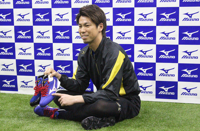 前田健太投手、ロサンゼルス・ドジャースでは「ブルー」のスパイクで勝負だ！！ | パートナー情報