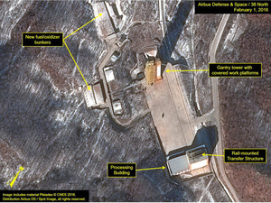 北朝鮮、発射台にミサイル設置か 日米韓が厳戒態勢