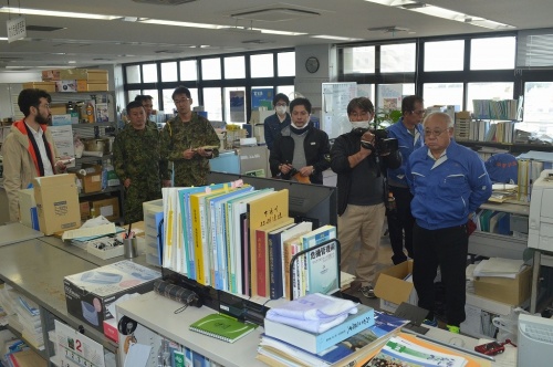 宮古島市、市長ら状況見守る 北朝鮮「ミサイル」発射