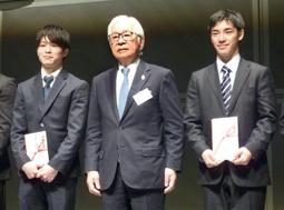 報奨金、内村に史上最多600万 「家の購入資金に」